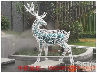 不锈钢字母拼接动物鹿雕塑
